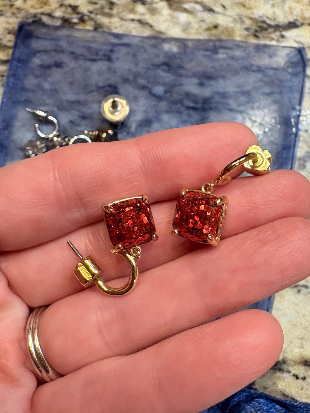 Earring bundle - Picture 4 of 6